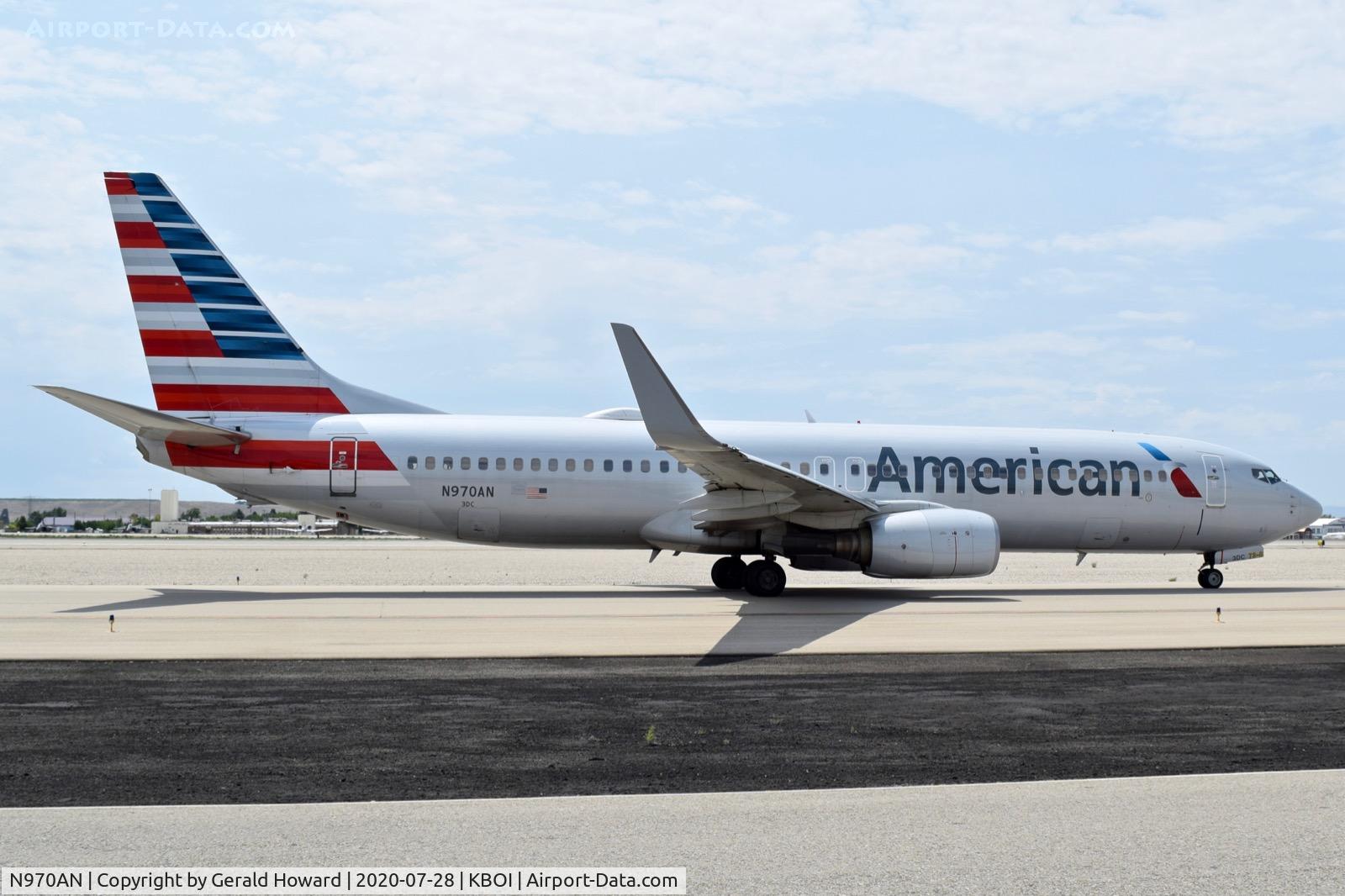 N970AN, 2001 Boeing 737-823 C/N 30096, Taxi on Alpha.