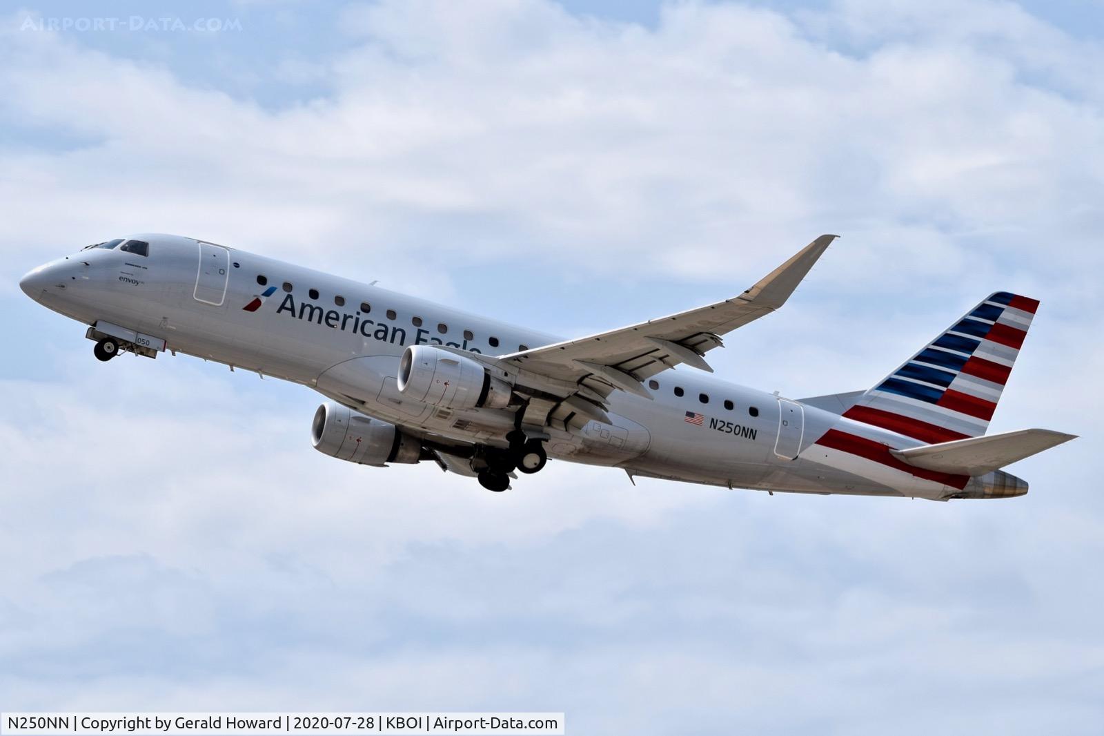 N250NN, 2017 Embraer 175LR (ERJ-170-200LR) C/N 17000635, Climb out from 10L.