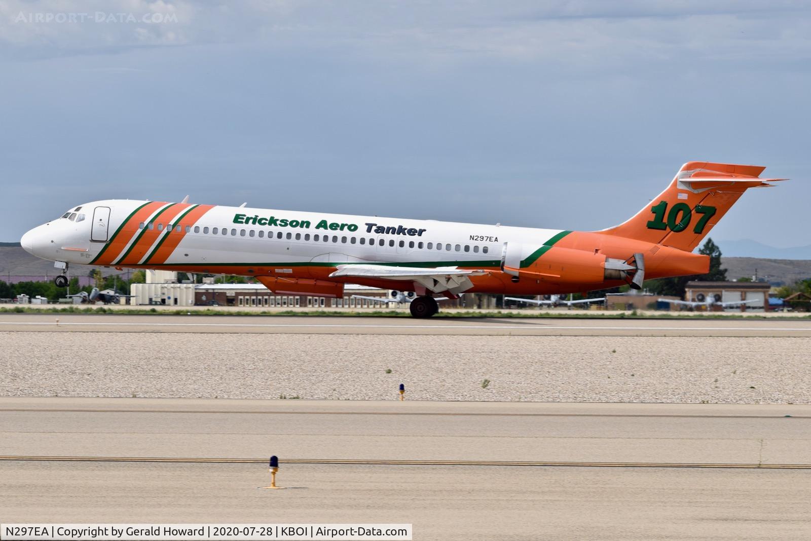 N297EA, 1991 McDonnell Douglas MD-87 (DC-9-87) C/N 53213, Landing 10L.
