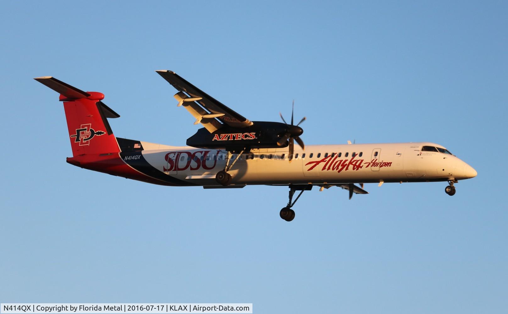 N414QX, 2002 Bombardier DHC-8-402 Dash 8 C/N 4061, LAX 2016