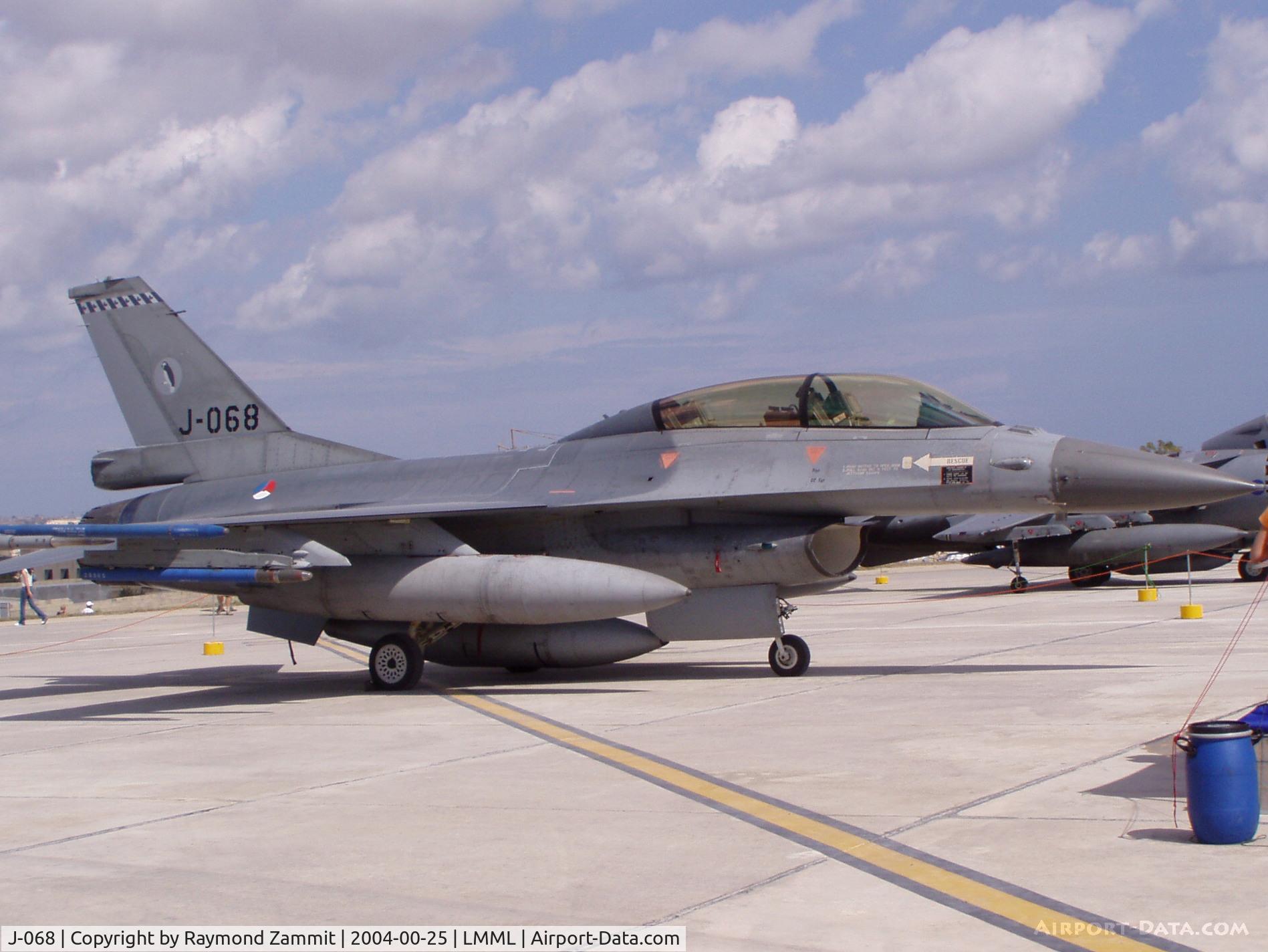 J-068, 1987 Fokker F-16B Fighting Falcon C/N 6E-37, F-16B Fighting Falcon J-068 RN Air Force
