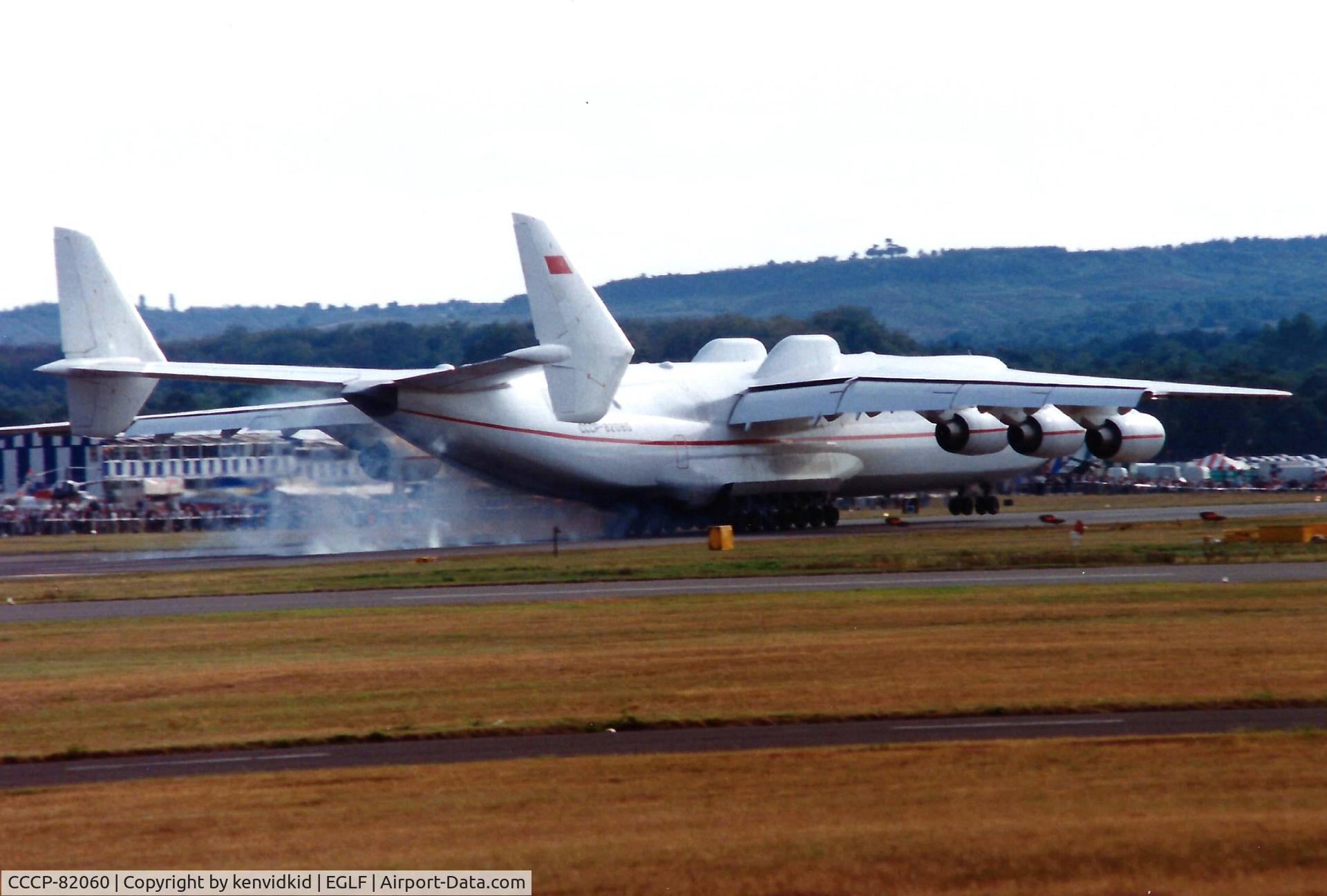 CCCP-82060, 1988 Antonov An-225 Mriya C/N 19530503763, At the 1990 Farnborough International Air Show.