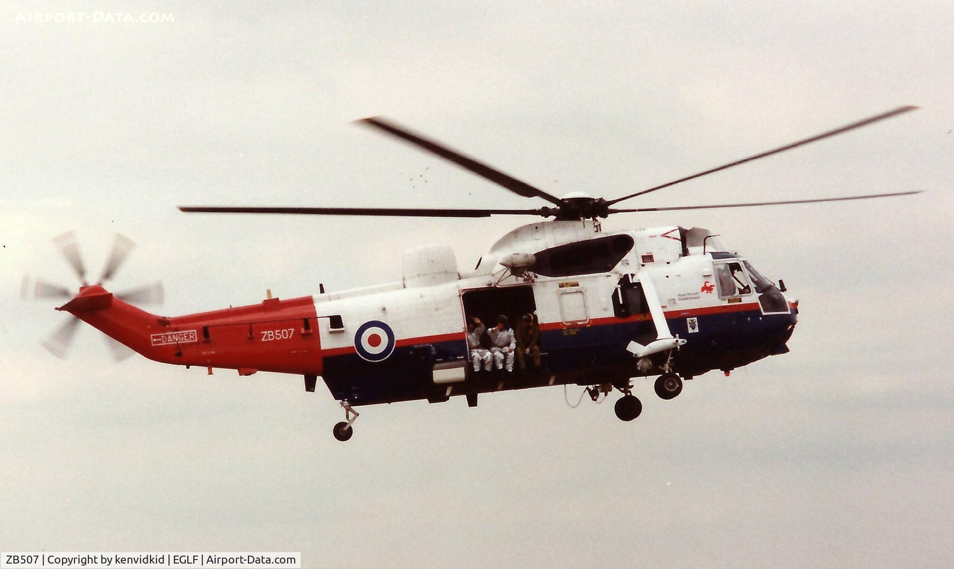 ZB507, 1982 Westland Sea King HC.4 C/N WA928, At the 1990 Farnborough International Air Show.