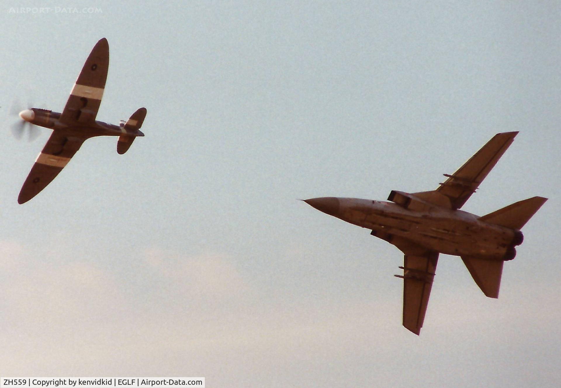ZH559, Panavia Tornado F.3 C/N 929/AT051/3470, At the 1990 Farnborough International Air Show.