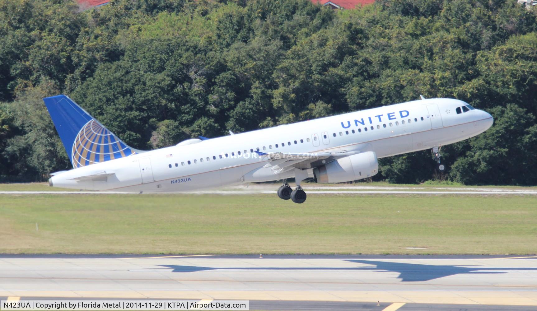 N423UA, 1995 Airbus A320-232 C/N 504, TPA 2014