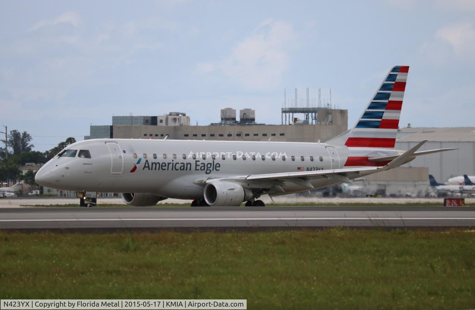 N423YX, 2014 Embraer 175LR (ERJ-170-200LR) C/N 17000392, MIA 2015