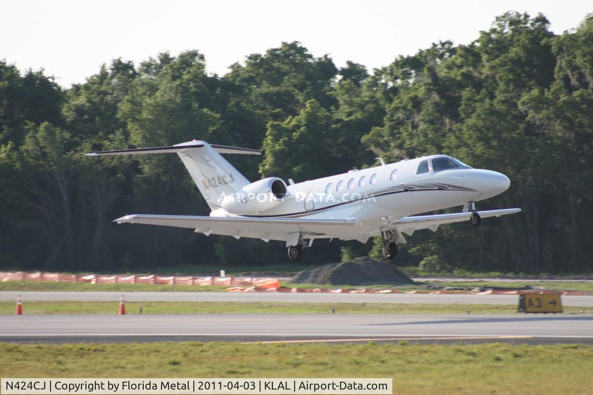 N424CJ, 2011 Cessna 525C CitationJet CJ4 C/N 525C-0024, SNF 2011