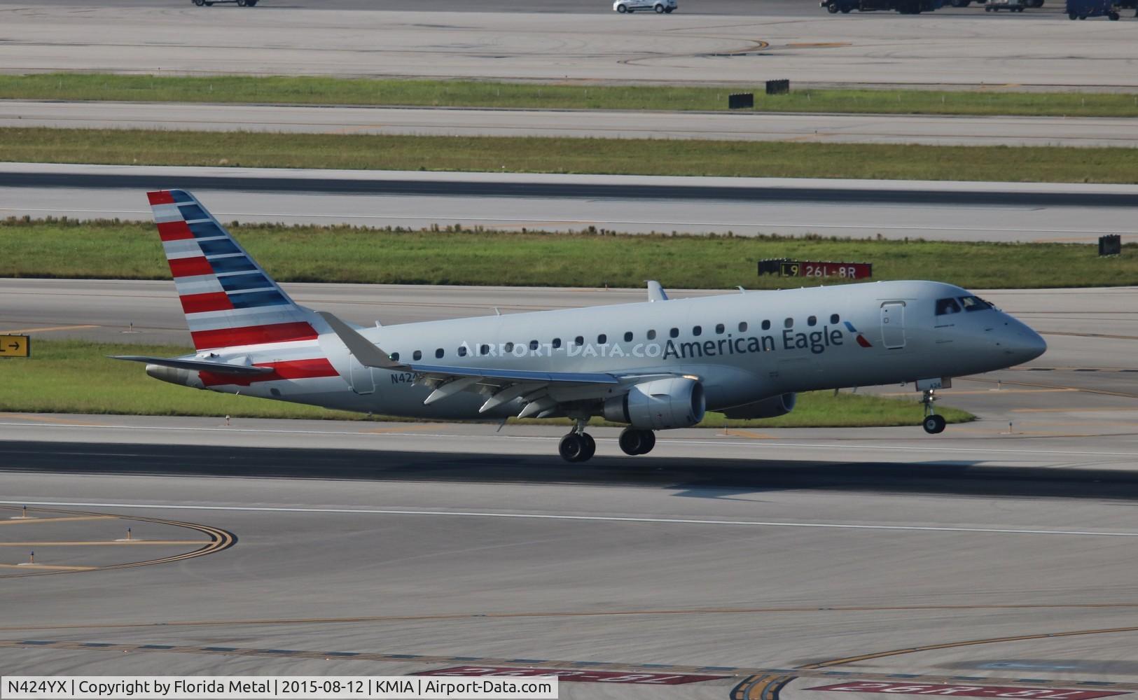 N424YX, 2014 Embraer 175LR (ERJ-170-200LR) C/N 17000393, MIA 2015
