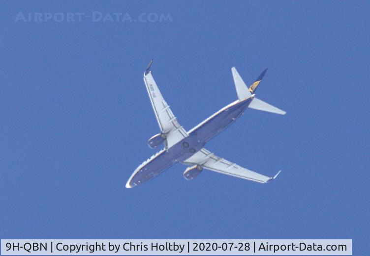 9H-QBN, 2015 Boeing 737-8AS C/N 44710, Still in Ryanair livery (ex EI-FOB) operated by Malta Air and flying over Potters Bar, Herts.