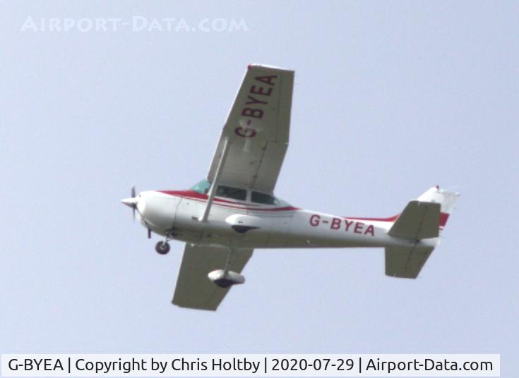 G-BYEA, 1981 Cessna 172P C/N 172-75464, Past Potters Bar, Herts