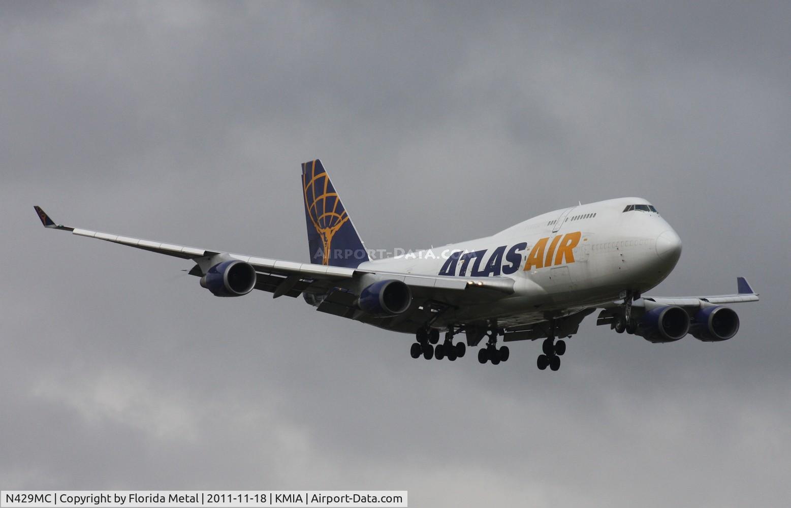 N429MC, 1990 Boeing 747-481 C/N 24833, MIA 2011