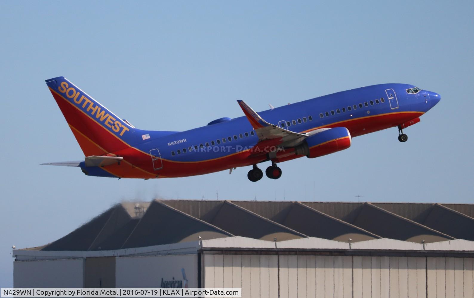 N429WN, 2002 Boeing 737-7H4 C/N 33658, LAX 2016