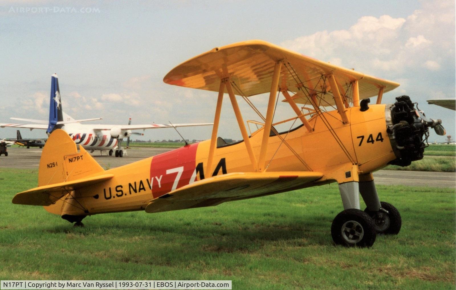 N17PT, 1942 Boeing PT-17 Kaydet (A75N1) C/N 75-4695, Ostend Airshow 1993.