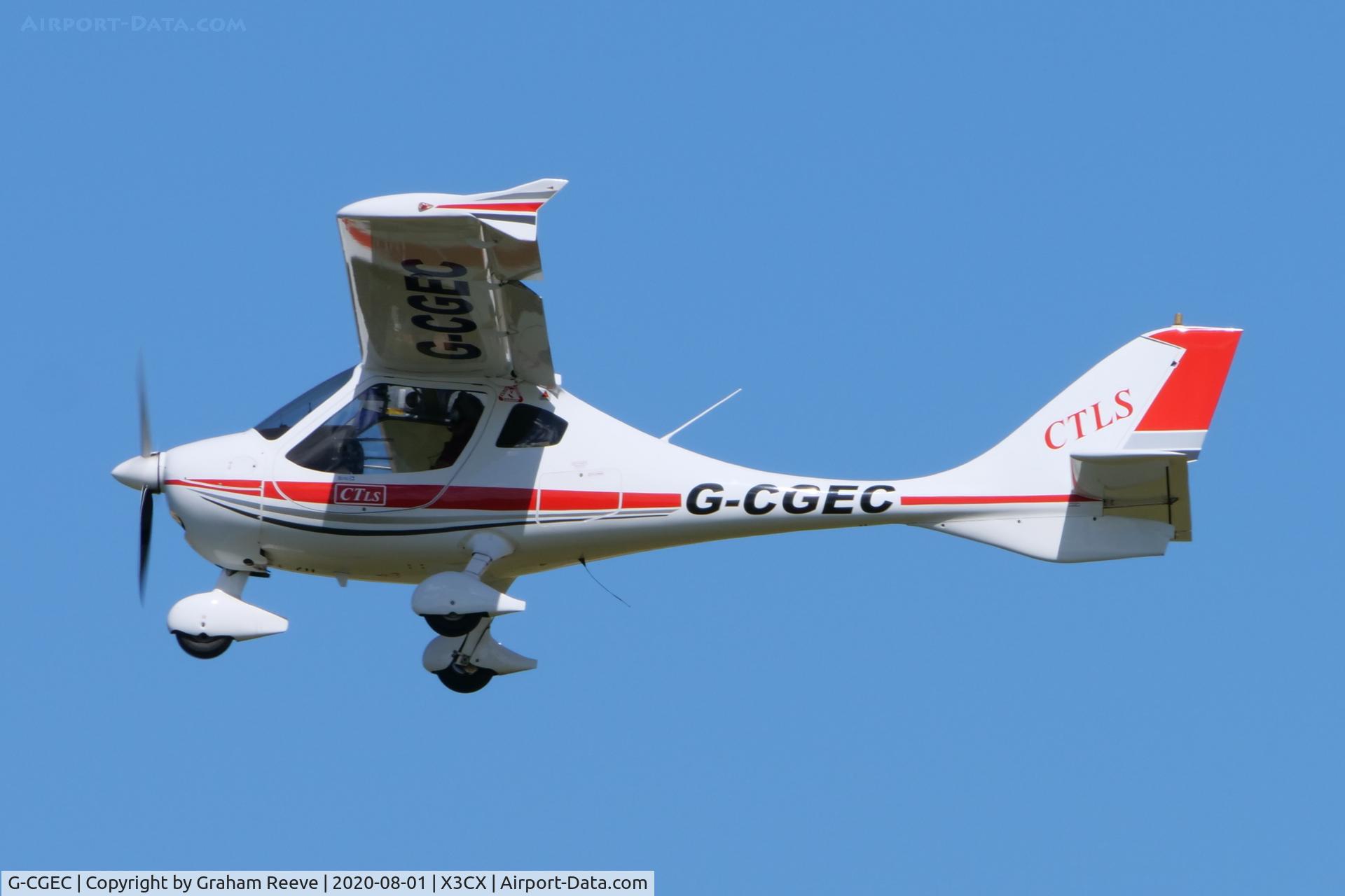 G-CGEC, 2009 Flight Design CTLS C/N F-09-02-12, Departing from Northrepps.