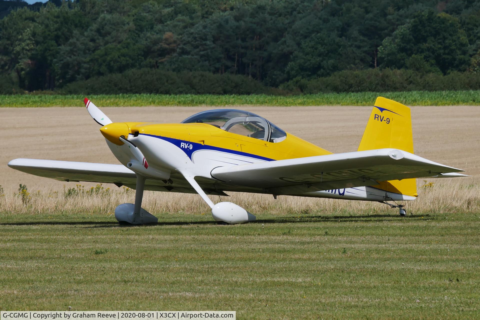 G-CGMG, 2012 Vans RV-9 C/N PFA 320-14488, Parked at Northrepps.