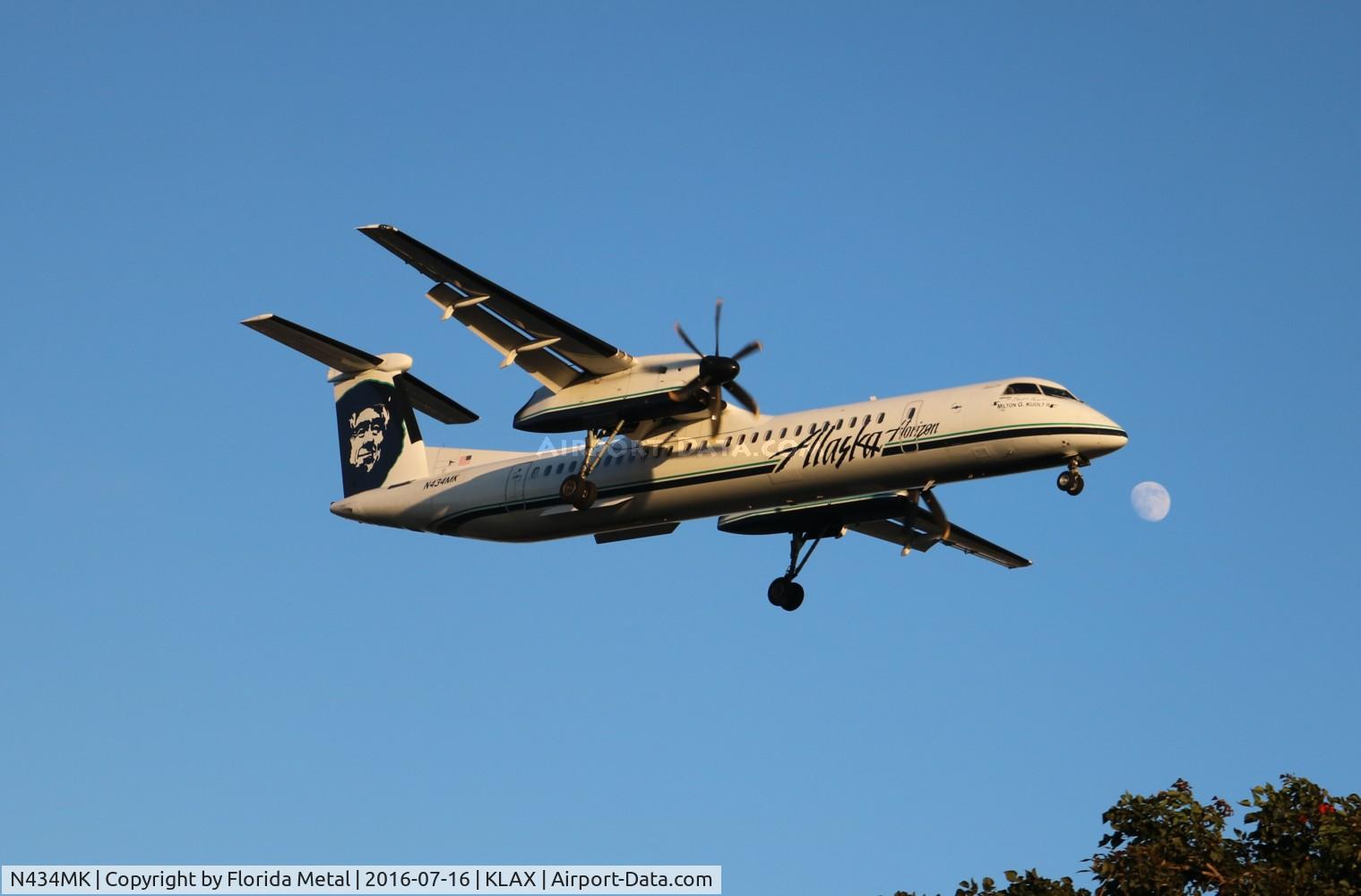 N434MK, 2008 Bombardier DHC-8-402 Dash 8 C/N 4227, LAX 2016
