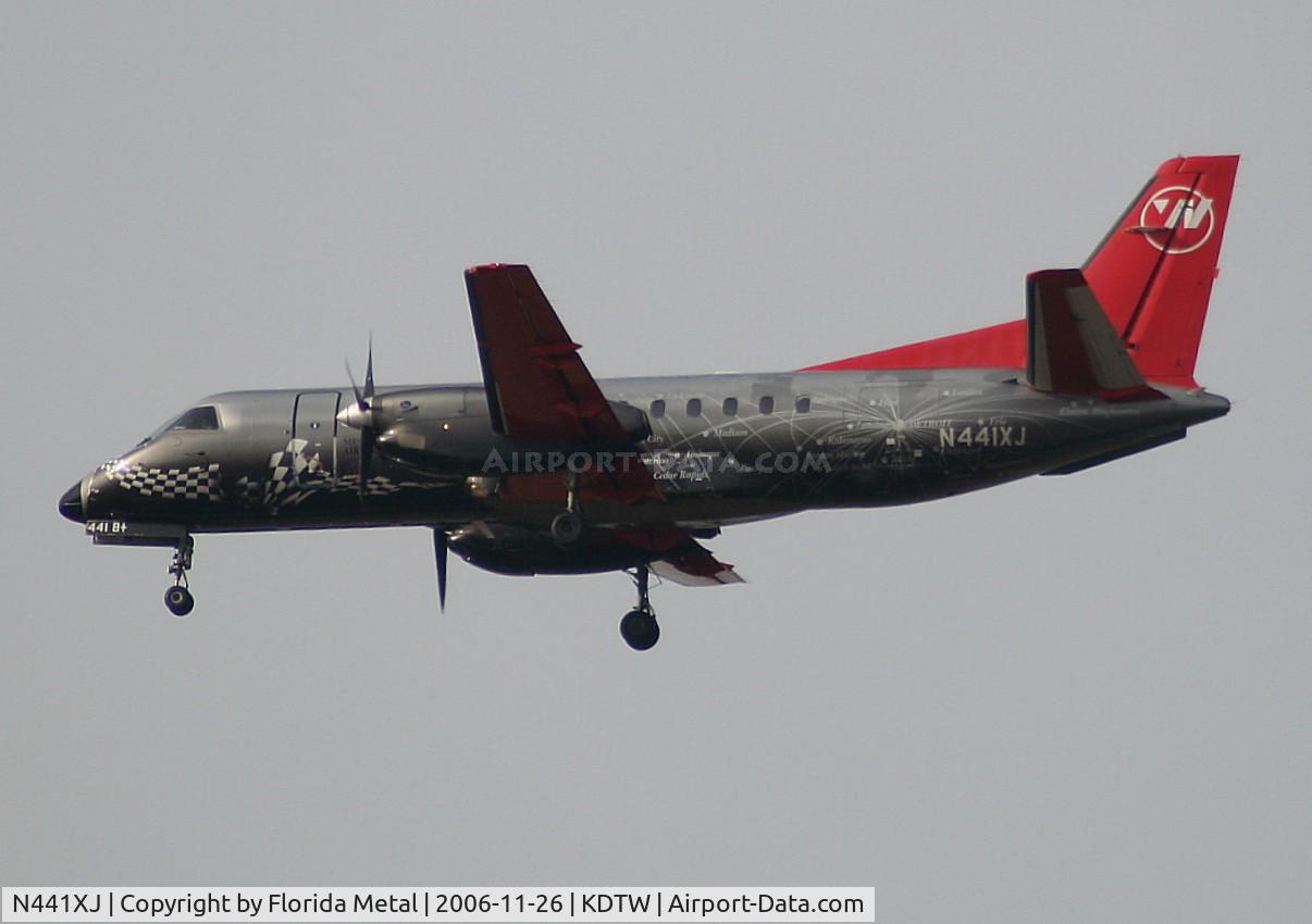 N441XJ, 1998 Saab 340B C/N 340B441, DTW 2006