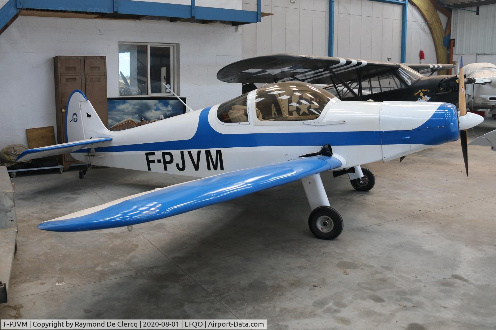 F-PJVM, Nicollier HN-700 Menestrel II C/N 85, At Bondues.