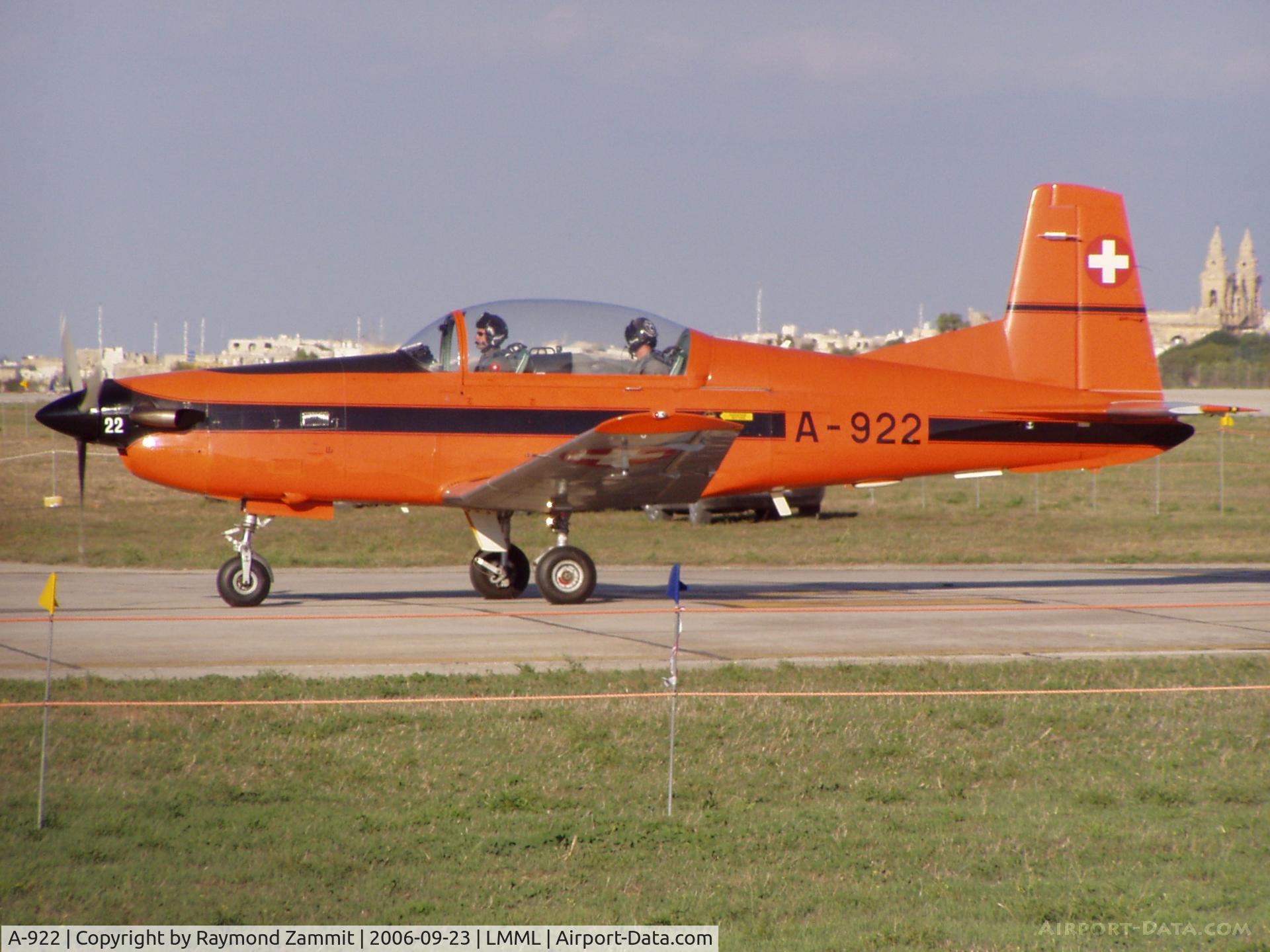 A-922, 1983 Pilatus PC-7 Turbo Trainer C/N 330, Pilatus PC-7 Turbo Trainer A-922 Swiss Air Force