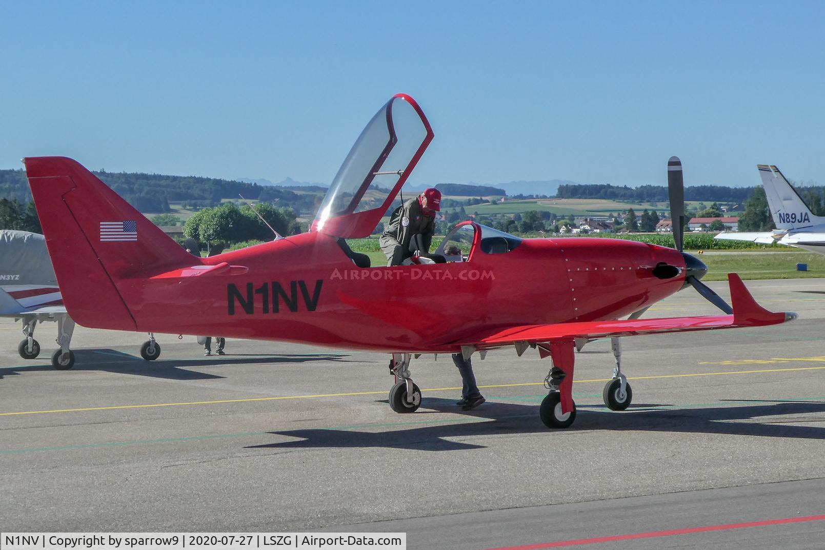 N1NV, Saum SX-400 Vulture C/N 001, A fast plane on the other side of the Atlantic.