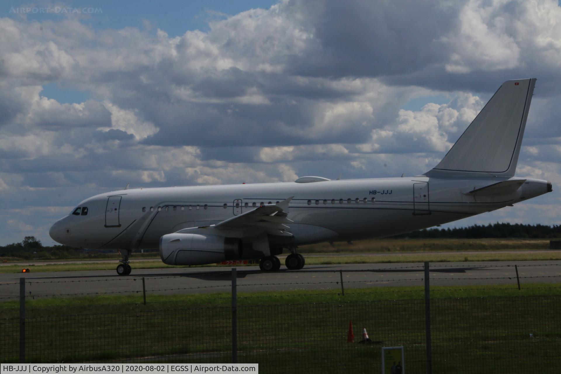 HB-JJJ, 2005 Airbus A319-133CJ C/N 2421, Departing STN