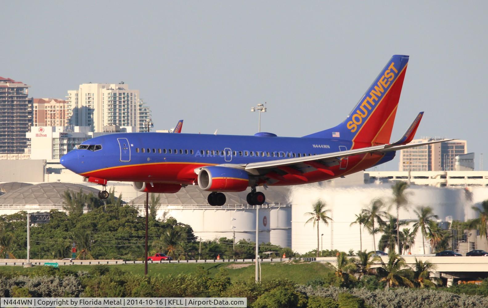 N444WN, 2003 Boeing 737-7H4 C/N 29839, FLL 2014