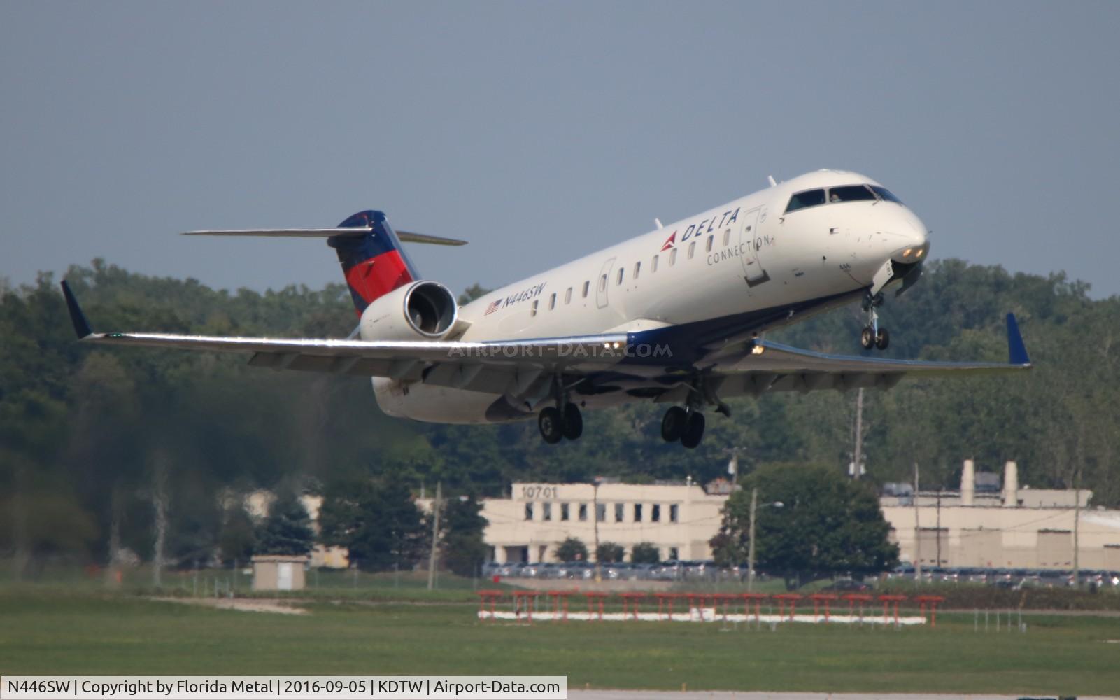 N446SW, 2002 Bombardier CRJ-200LR (CL-600-2B19) C/N 7666, DTW 2016