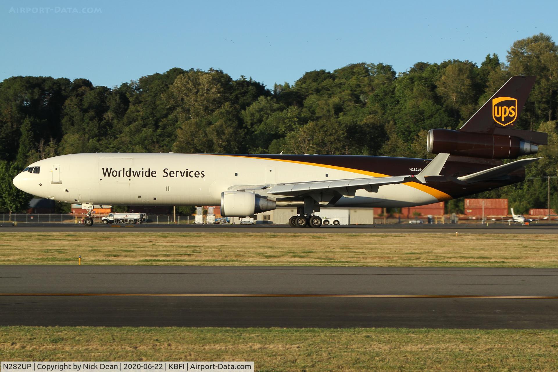 N282UP, 1991 McDonnell Douglas MD-11F C/N 48452, KBFI.