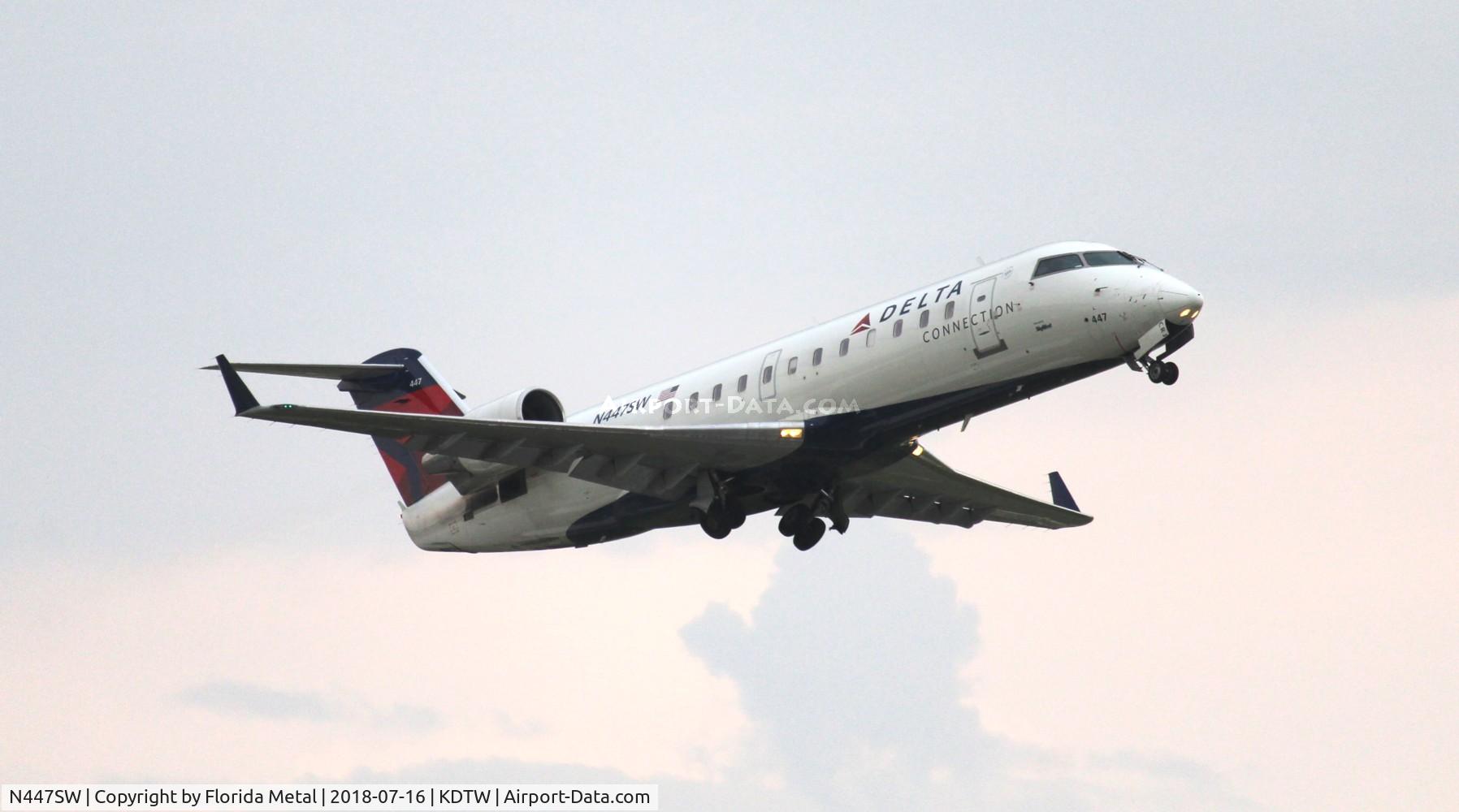 N447SW, 2002 Bombardier CRJ-200LR (CL-600-2B19) C/N 7677, DTW 2018