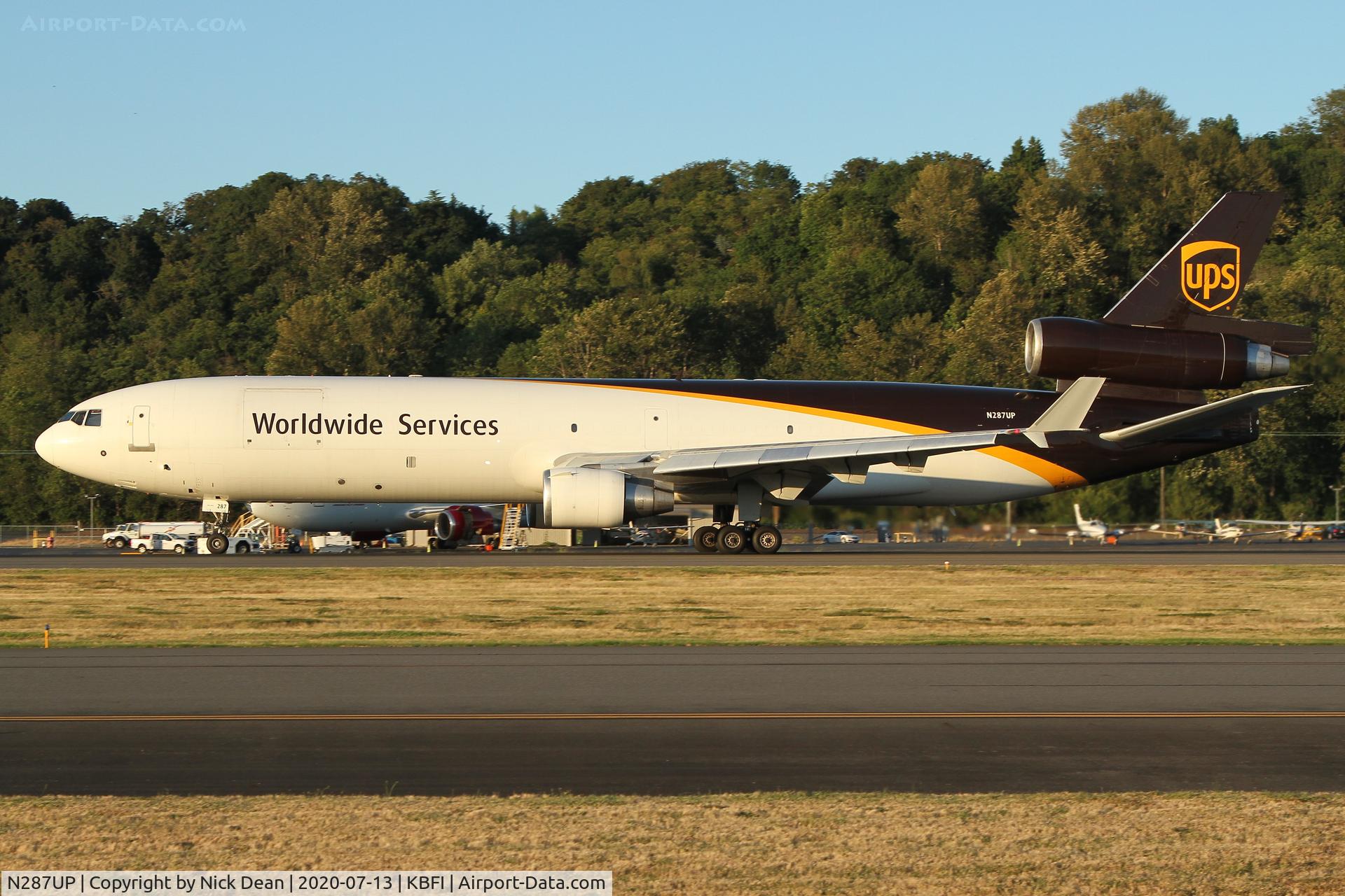 N287UP, 1994 McDonnell Douglas MD-11 C/N 48539, KBFI.