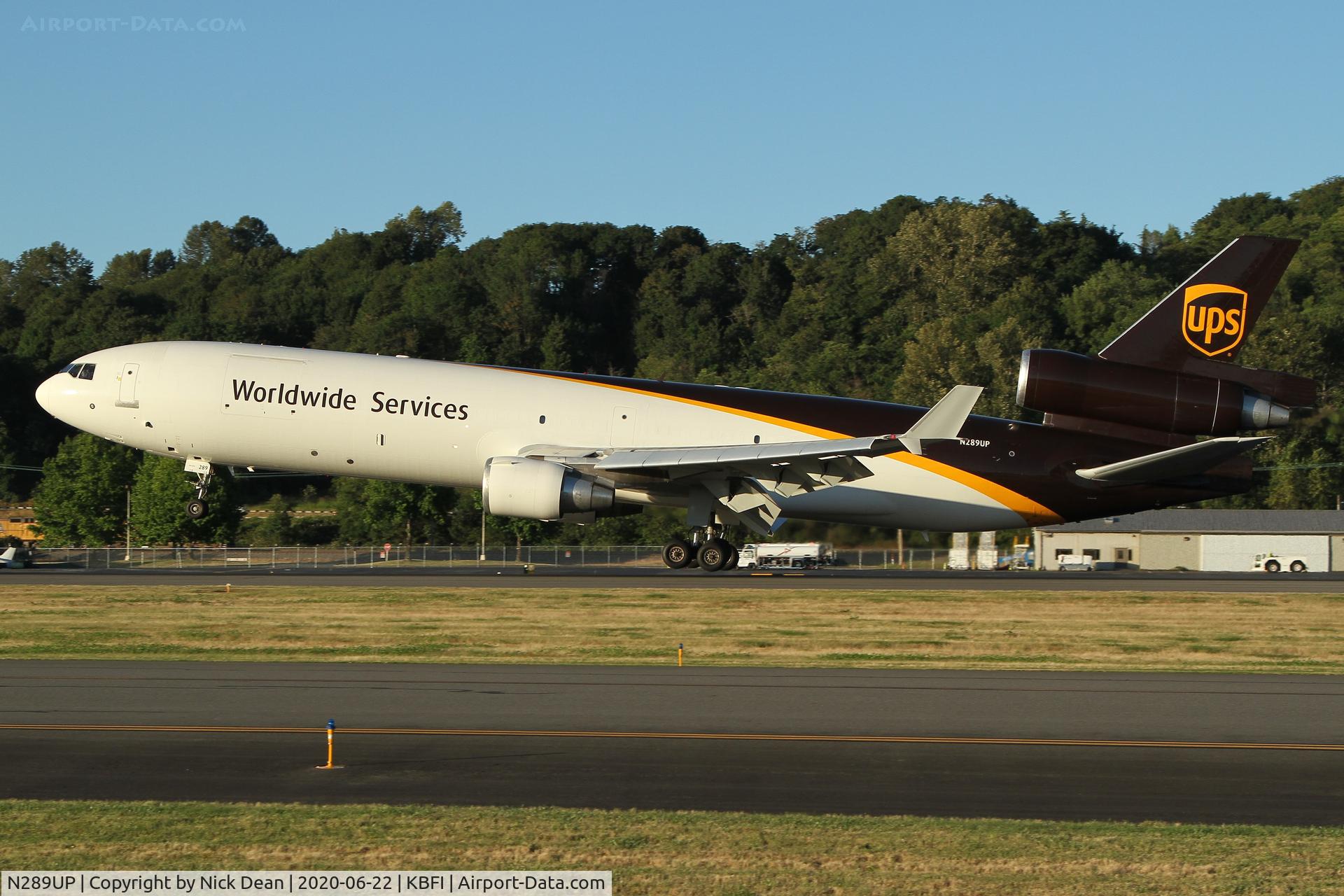 N289UP, 1992 McDonnell Douglas MD-11F C/N 48455, KBFI.