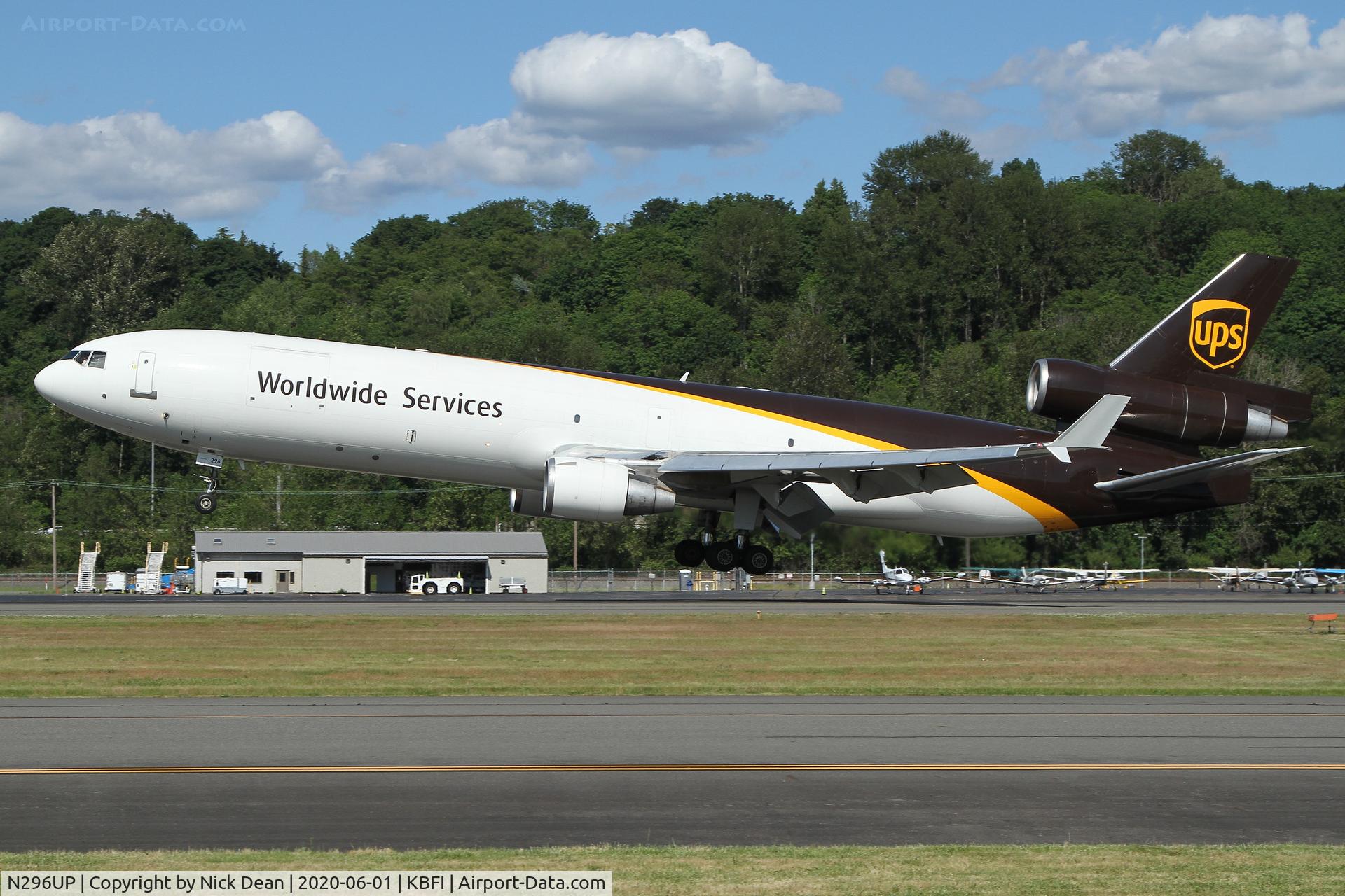 N296UP, 1991 McDonnell Douglas MD-11 C/N 48474, KBFI.