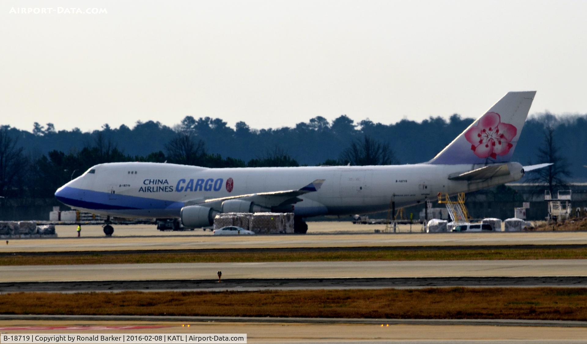 B-18719, 2005 Boeing 747-409F/SCD C/N 33739, Parked in cargo ramp Atlanta