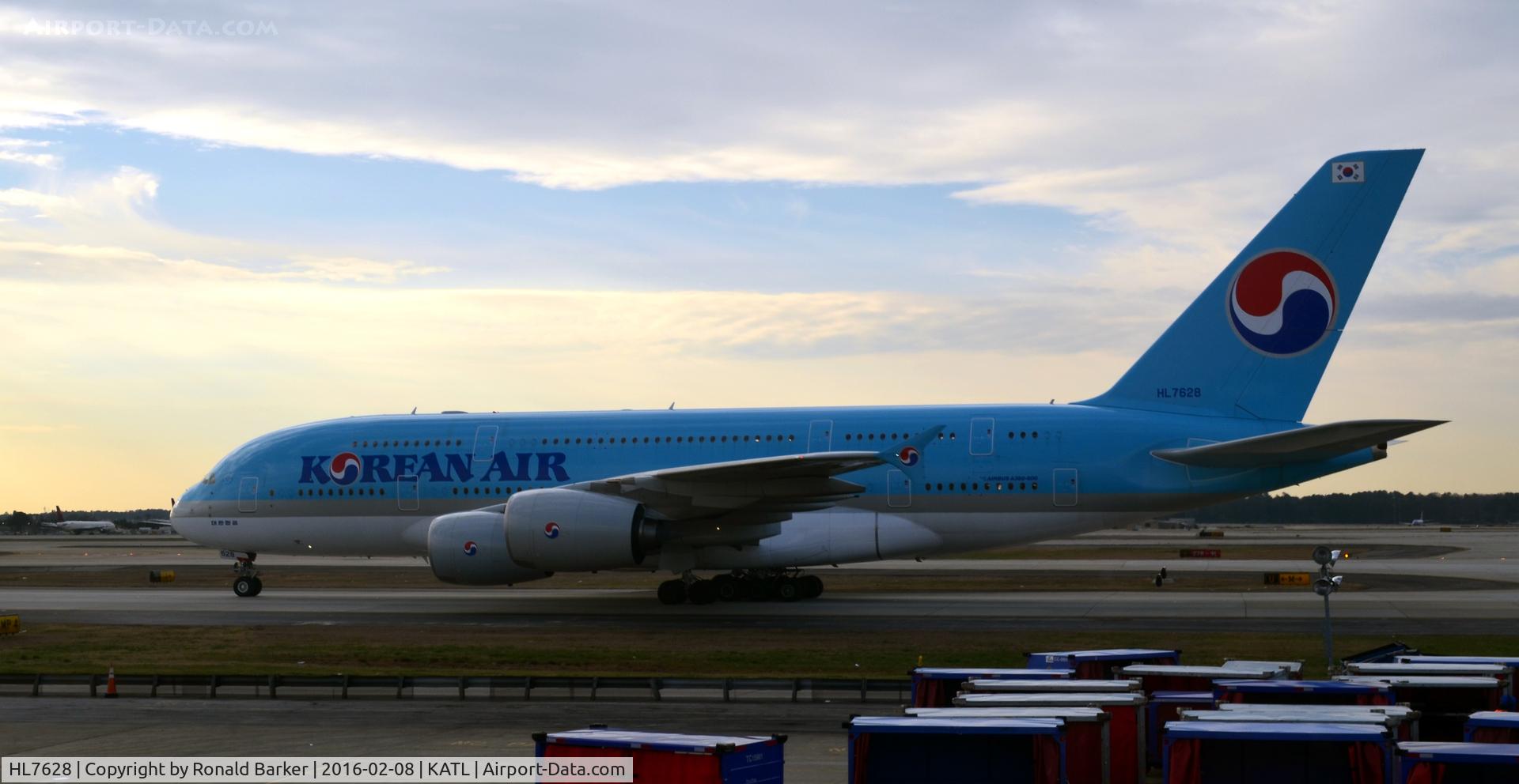 HL7628, 2014 Airbus A380-861 C/N 156, Taxi Atlanta
