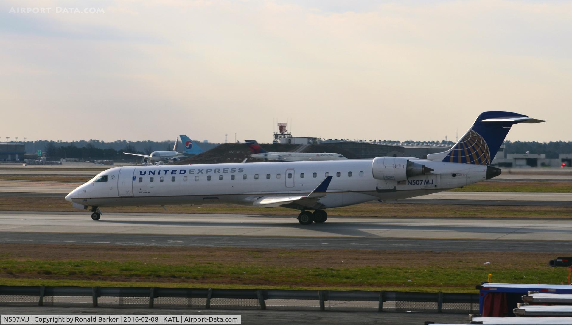 N507MJ, 2003 Bombardier CRJ-701 (CL-600-2C10) Regional Jet C/N 10017, Taxi Atlanta