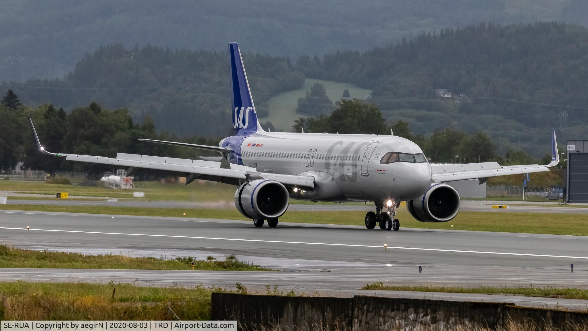 SE-RUA, 2020 Airbus A320-251N C/N 9520, Landing in Trondheim