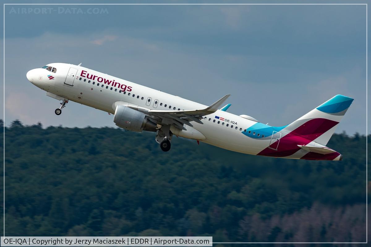 OE-IQA, 2016 Airbus A320-214 C/N 6992, Airbus A320-214, c/n: 6992