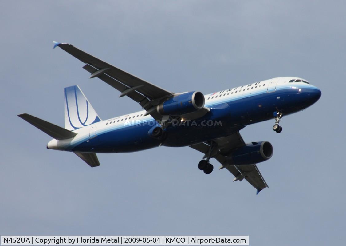 N452UA, 1999 Airbus A320-232 C/N 0955, MCO 2009