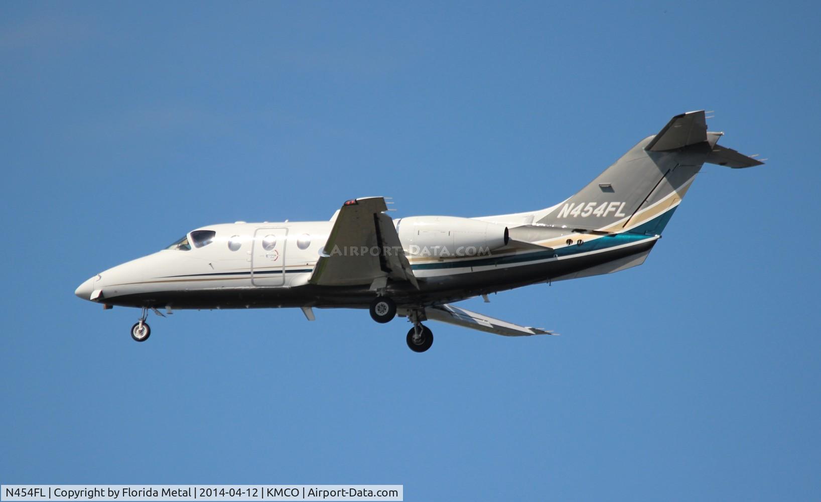 N454FL, 2001 Raytheon Beechjet 400A C/N RK-327, MCO 2014
