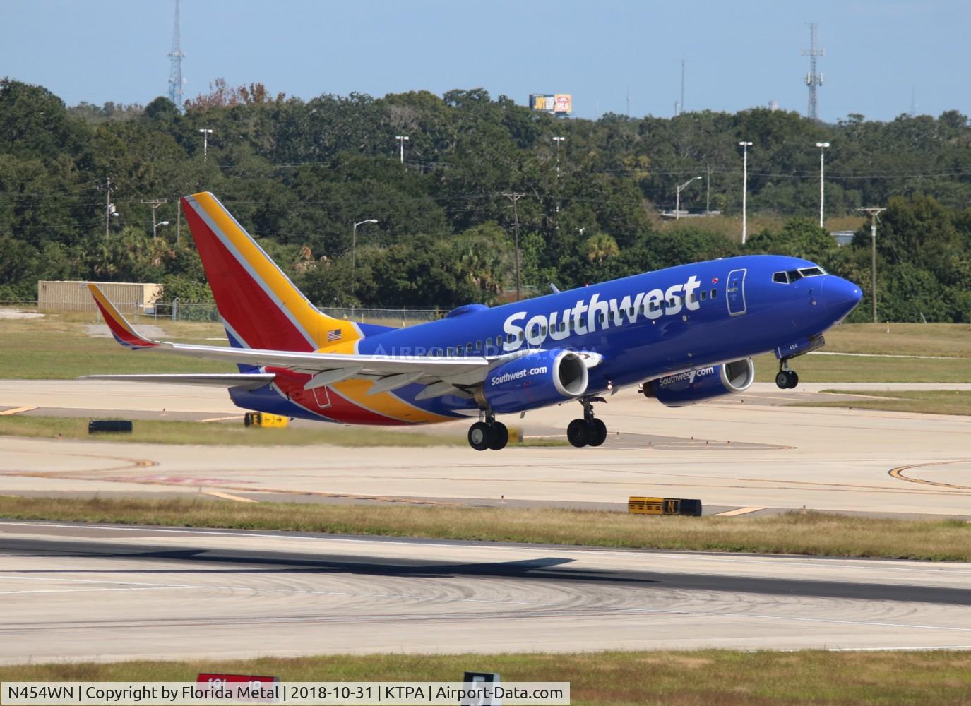 N454WN, 2004 Boeing 737-7H4 C/N 29851, TPA 2018