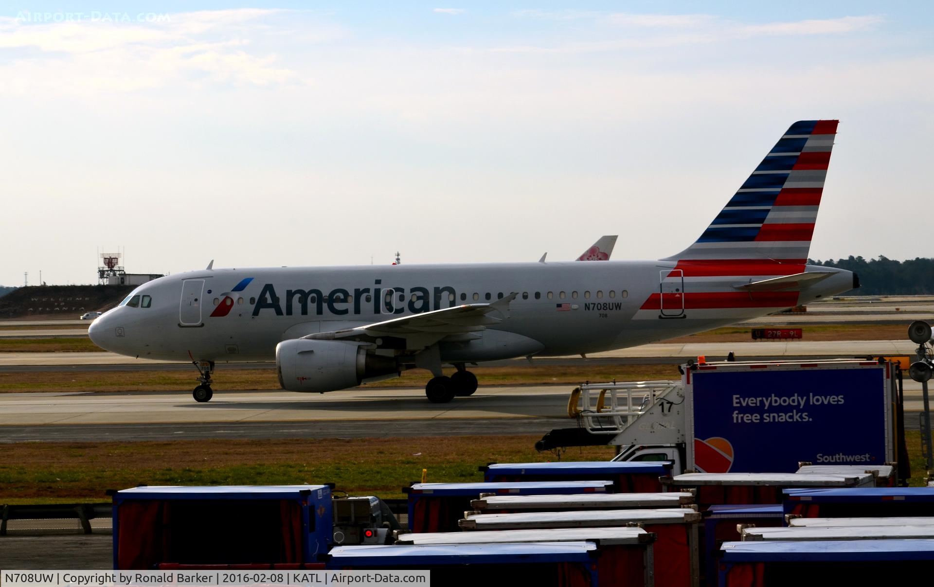 N708UW, 1999 Airbus A319-112 C/N 0972, Taxi Atlanta