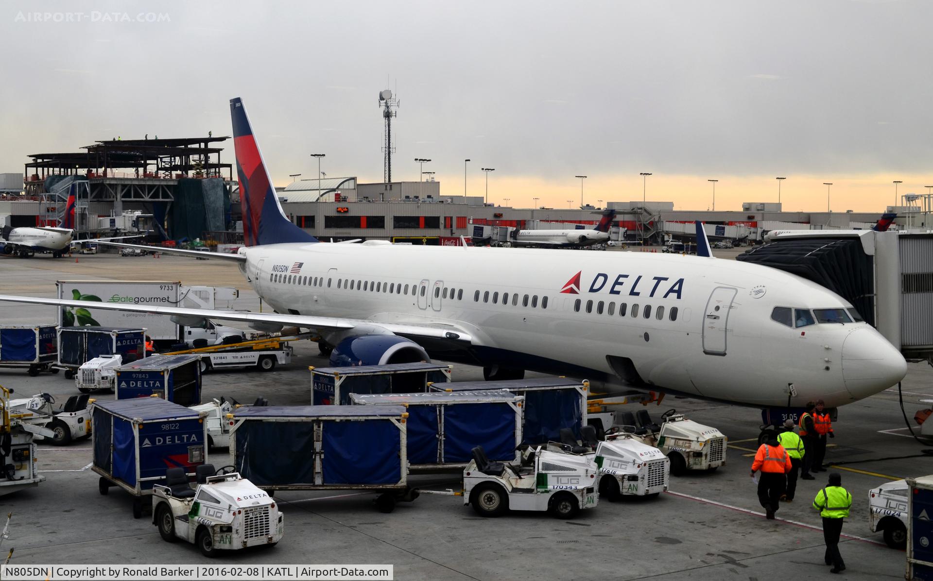 N805DN, 2013 Boeing 737-932/ER C/N 31913, Taxi Atlanta