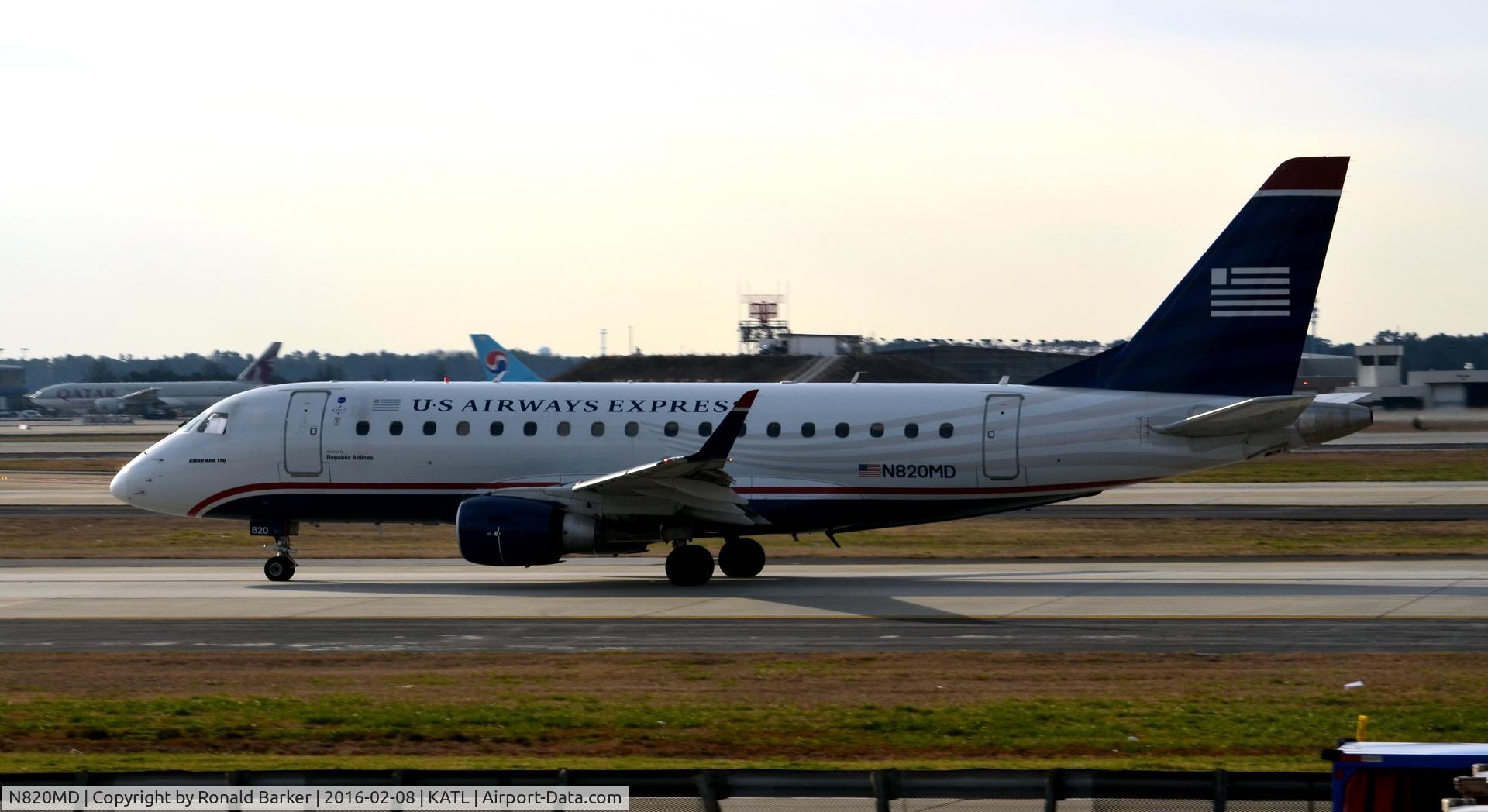N820MD, 2004 Embraer 170SU (ERJ-170-100SU) C/N 17000041, Taxi Atlanta
