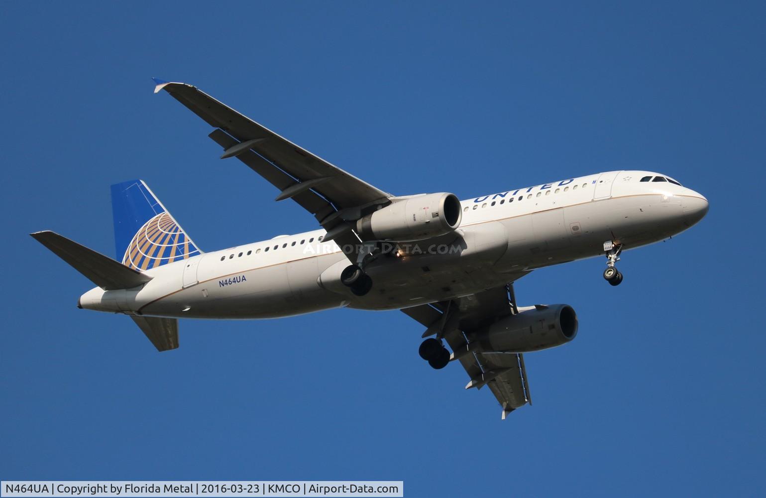 N464UA, 2000 Airbus A320-232 C/N 1290, MCO 2016