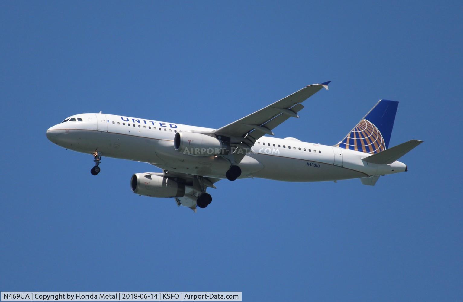 N469UA, 2001 Airbus A320-232 C/N 1409, SFO 2018