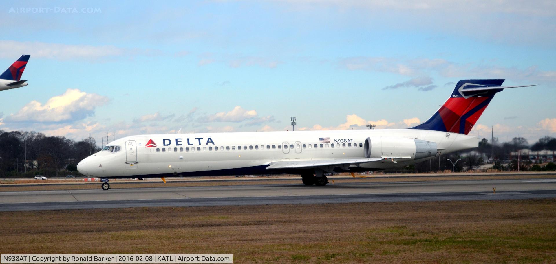 N938AT, 2006 Boeing 717-200 C/N 55098, Taxi Atlanta