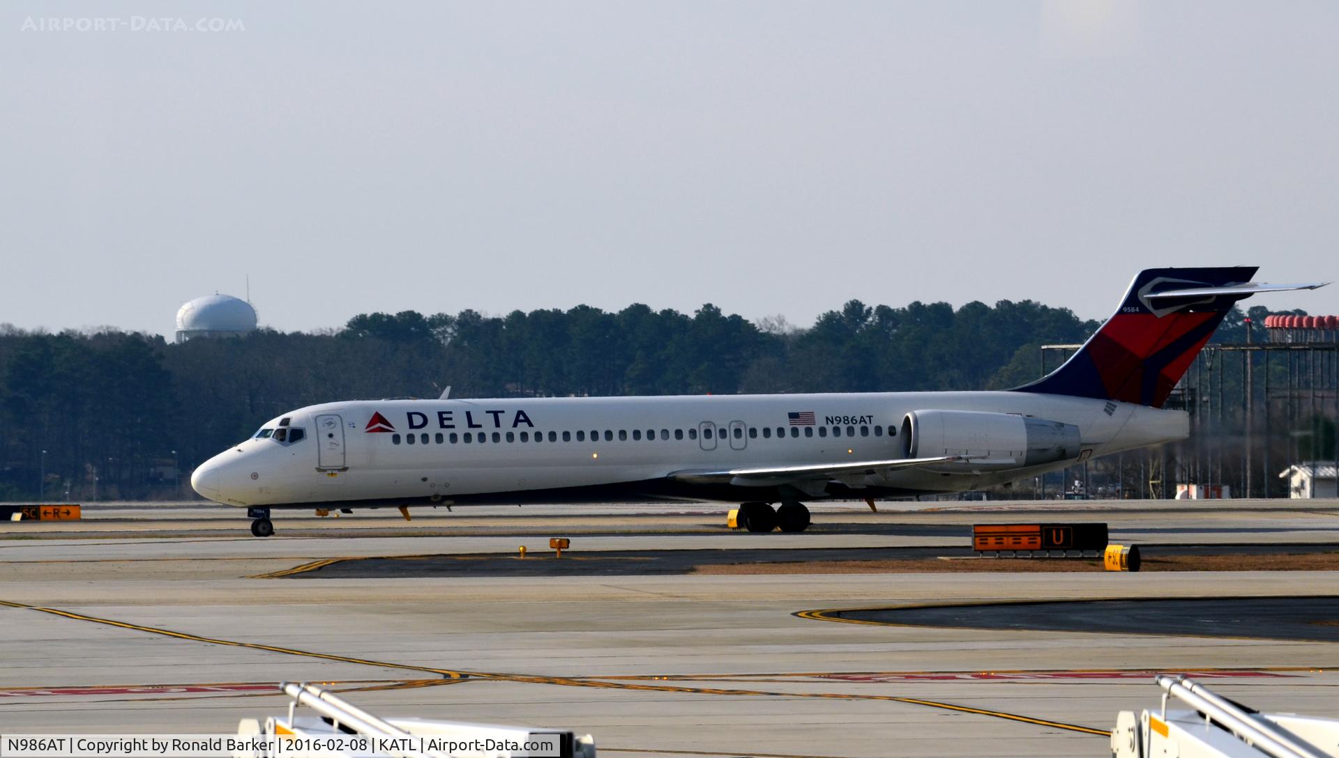 N986AT, 2001 Boeing 717-200 C/N 55089, Taxi Atlanta