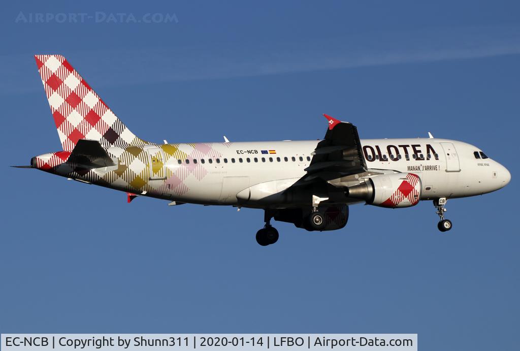 EC-NCB, 2003 Airbus A319-111 C/N 2043, Landing rwy 14R