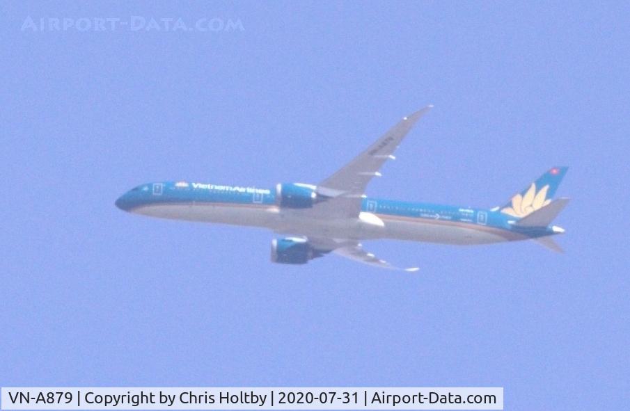 VN-A879, 2019 Boeing 787-10 Dreamliner C/N 60287, Flying past Potters Bar, Herts after take-off from Heathrow
