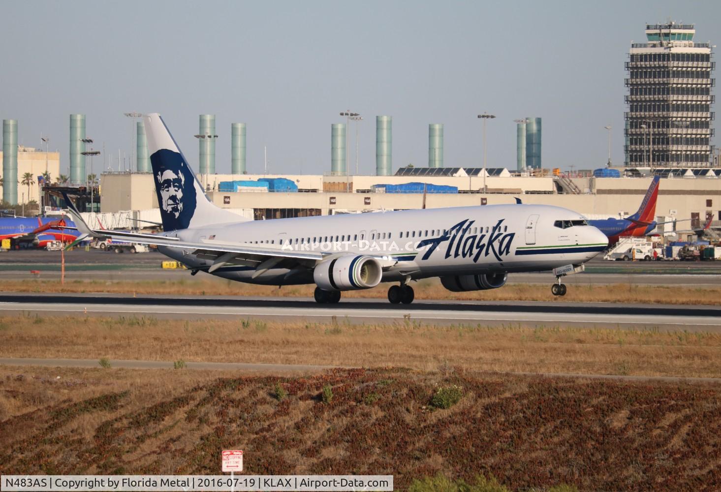 N483AS, 2015 Boeing 737-990/ER C/N 36350, LAX 2016